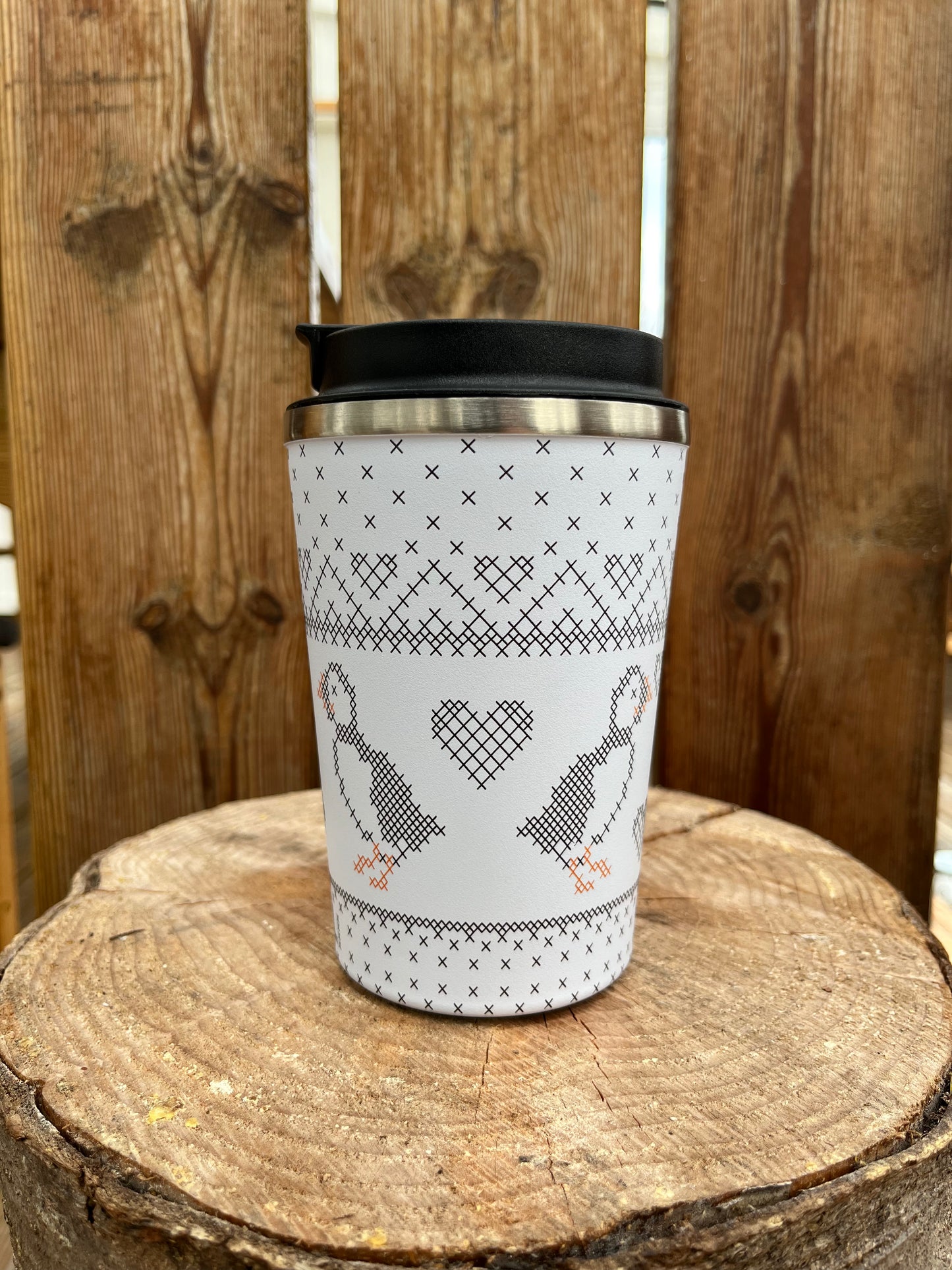 Knitted Puffins cup
