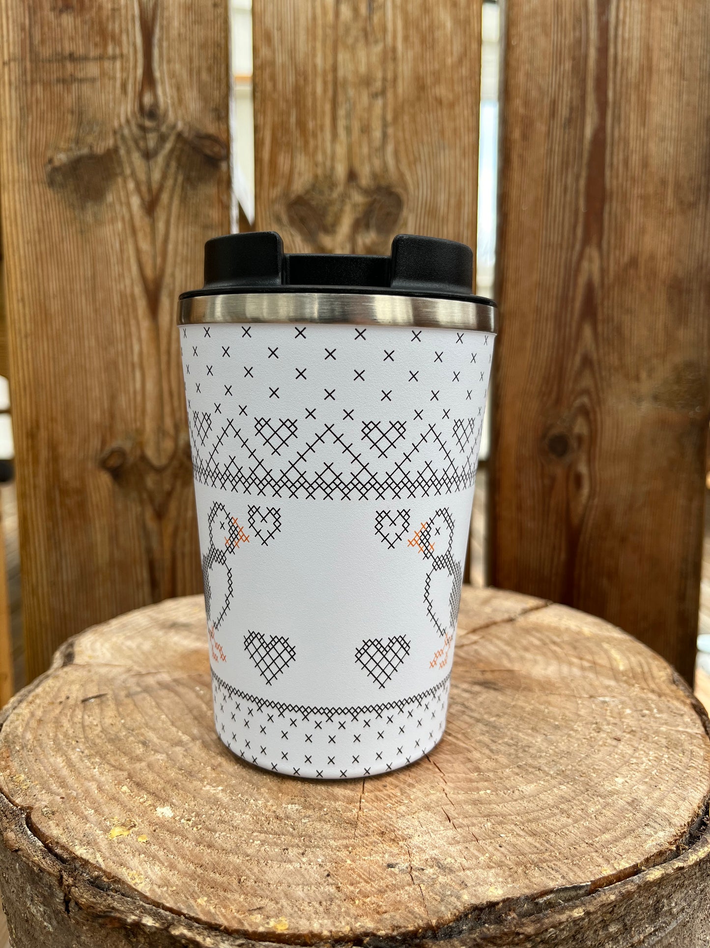 Knitted Puffins cup